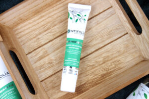 Fluide régulateur matifiant Fraîcheur de Thé de Centifolia
